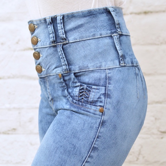 ❌SOLD❌ high waisted Colombian jeans - Picture 4 of 7